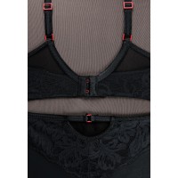 Бюстгальтер классический Marc Andre Madame Noir W24-0115-04-RGM-LY