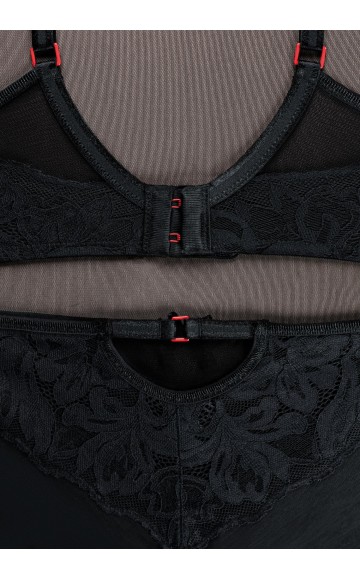 Трусы бразилиана Marc Andre Madame Noir W24-0193-O2-BZO-LZ