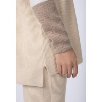 Джемпер с V-образным вырезом Marc Andre Creative Hues W24-00CH0516