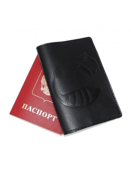 Обложка для паспорта черная кожаная Енот